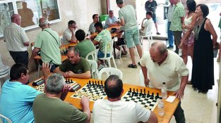 Juneda obre la festa major amb partides d'escacs, en el centenari de la Federació Catalana d'Escacs