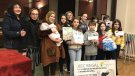Entrega del lot nadó a la primera nena de Ripoll nascuda el 2020