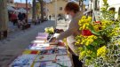 El Ripollès desperta per la diada de la rosa i el llibre