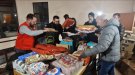 Creu Roja i Ripoll comerç reparteixen més d'un centenar de joguines