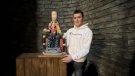 Lluís Garcia crea una rèplica de la Mare de Déu de Llaés