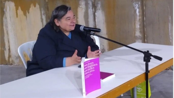 CARME JUNYENT, DONA I LINGÜISTA