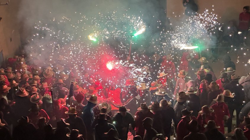 Els qui encenen la nit: Més que foc
